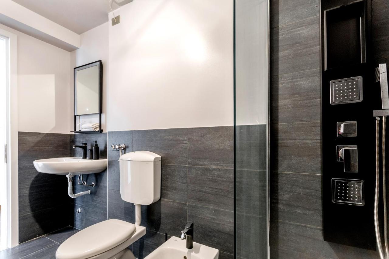 Modern Simplicity In Milan Centre Apartman Kültér fotó